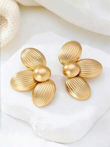 1 Pair Metal Triple Flower Stud Earrings, Suitable For Women's Daily Wear, Banquets And Parties - Multicolor - View 2