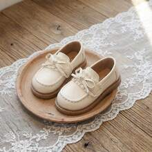 1 Pair Girls' Fashion Flat Slip-On Leather Shoes, Anti-Slip Toddler Shoes, Breathable Soft Sole Mary Jane Shoes, Suitable For Outdoor, Beach, Travel, Campus, Running, Dance, Spring/Summer/Autumn - Beige - View 1