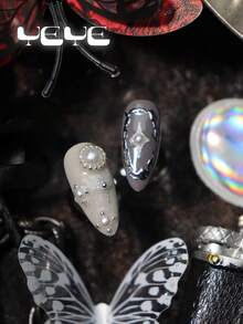 10片杏仁形亚克力美甲贴纸套装，经典法式、米色、灰色、金属银、珍珠色、渐变色、闪光星星、复古手工、Y2K风格、3D铬元素、朋克风、暗黑北欧风，全覆盖杏仁形亚克力美甲贴纸套装，适合女孩和女士，包含1个迷你指甲锉和1张粘贴贴纸，适合日常、户外、节日美甲。 - 灰色 - 查看 6