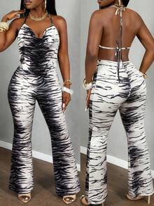 Bộ đồ nữ gợi cảm họa tiết da báo gồm áo croptop và quần dài. - Nhiều màu - Xem 1