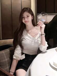 White Elegant Criss-Cross Design Off-Shoulder Long Sleeve Fitted Blouse - White - View 6