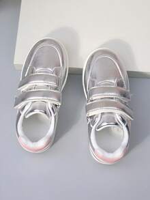 Kids White Shoes 2026 Spring & Autumn New Boys' Sports Shoes, Girls' Casual Sneakers, Soft Bottom Toddler Shoes, Hook And Loop, Breathable, Student Leather Shoes, Lightweight Running Shoes - Silver - View 4