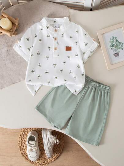 2pcs/Set Boys' Cartoon Coconut Tree Pattern Mandarin Collar Short Sleeve Top And Solid Color Elastic Waist Shorts Set, Suitable For Summer, Outdoor, Daily Wear