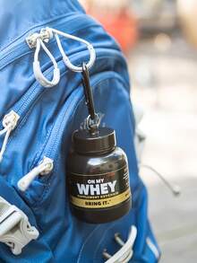 1个100毫升/3.51盎司蛋白粉药瓶，便携式水瓶，适用于户外健身、登山等运动，迷你便携式粉末饮具，带钥匙扣，便携式钥匙扣，适合节日派对、夏季、父亲节、母亲节等场合，健身粉末盒迷你装