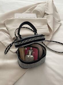 轻便迷你链条肩带绗缝水桶包，适合青少年、大学生和职业女性，是办公室、学校、工作、通勤、户外活动和旅行的理想之选，饰有水钻，质感面料。 - 黑色 - 查看 12