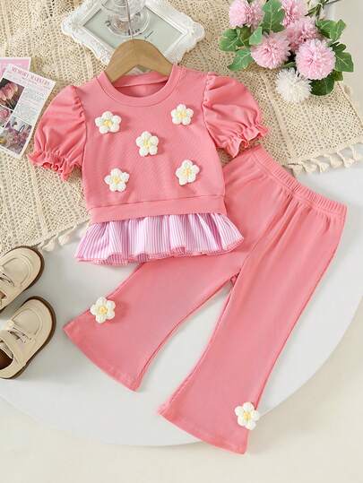 可爱儿童夏季休闲服装，小女童夏季美美套装，花卉装饰撞色圆领泡泡袖上衣和花卉装饰条纹裤，两件套
