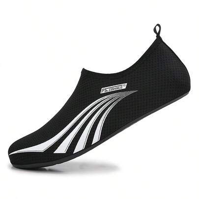 男士水鞋、潜水鞋、游泳鞋、成人速干水袜、赤脚防滑沙滩鞋，适合沙滩游泳、冲浪、游泳池、湖泊、河流。