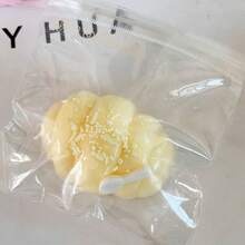 2026新款慢回弹软萌猪形减压超柔软毛绒毛虫面包挤压玩具，生日、节日、万圣节、圣诞节、游戏玩家的完美礼物，玩具 - 彩色 - 查看 13