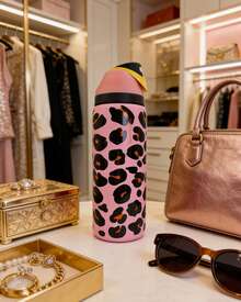 0waIaa Leopard Print Pattern Aquarius Bottle, With A Capacity Of 32 Oz (945 Ml), Can Retain Heat For Up To 24 H. It Can Keep Both Hot And Cold Beverages Warm, Suitable For Brewing Coffee And Making Iced Drinks. The Design Is Exquisite And It Is Suitable For Use In Various Occasions Valentine's Day. - Black and pink - 查看 2