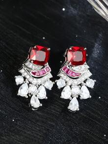 1只S925银渐变扇形奢华复古宫廷风耳环，镶嵌实验室培育红宝石，适合出席高端晚宴和派对，是送给朋友和女友的绝佳礼物。 - 銀色 - 查看 1