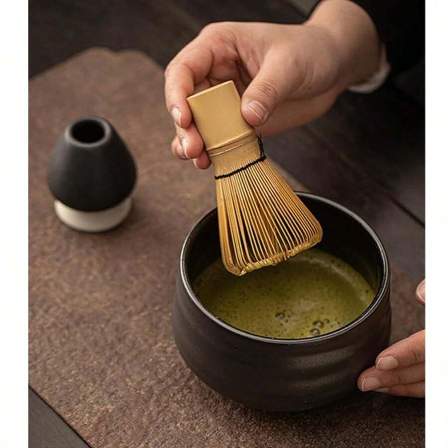 正宗竹制抹茶搅拌器，轻松打造完美奶泡 - 易于使用和清洗 - 纯手工制作的传统日式抹茶搅拌器，是绿茶爱好者的理想之选。抹茶搅拌器 - 适用于抹茶粉的竹制搅拌器，手工制作的有机传统日式茶卷（纯手工竹制品，轻微瑕疵属正常现象，介意者请勿购买）。 - 彩色 - 查看 1
