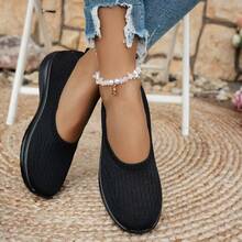 Women's Casual Sneakers, Flat Slip-On Mesh Breathable Fashion Versatile Solid Color Round Toe Loafers - Black - View 2