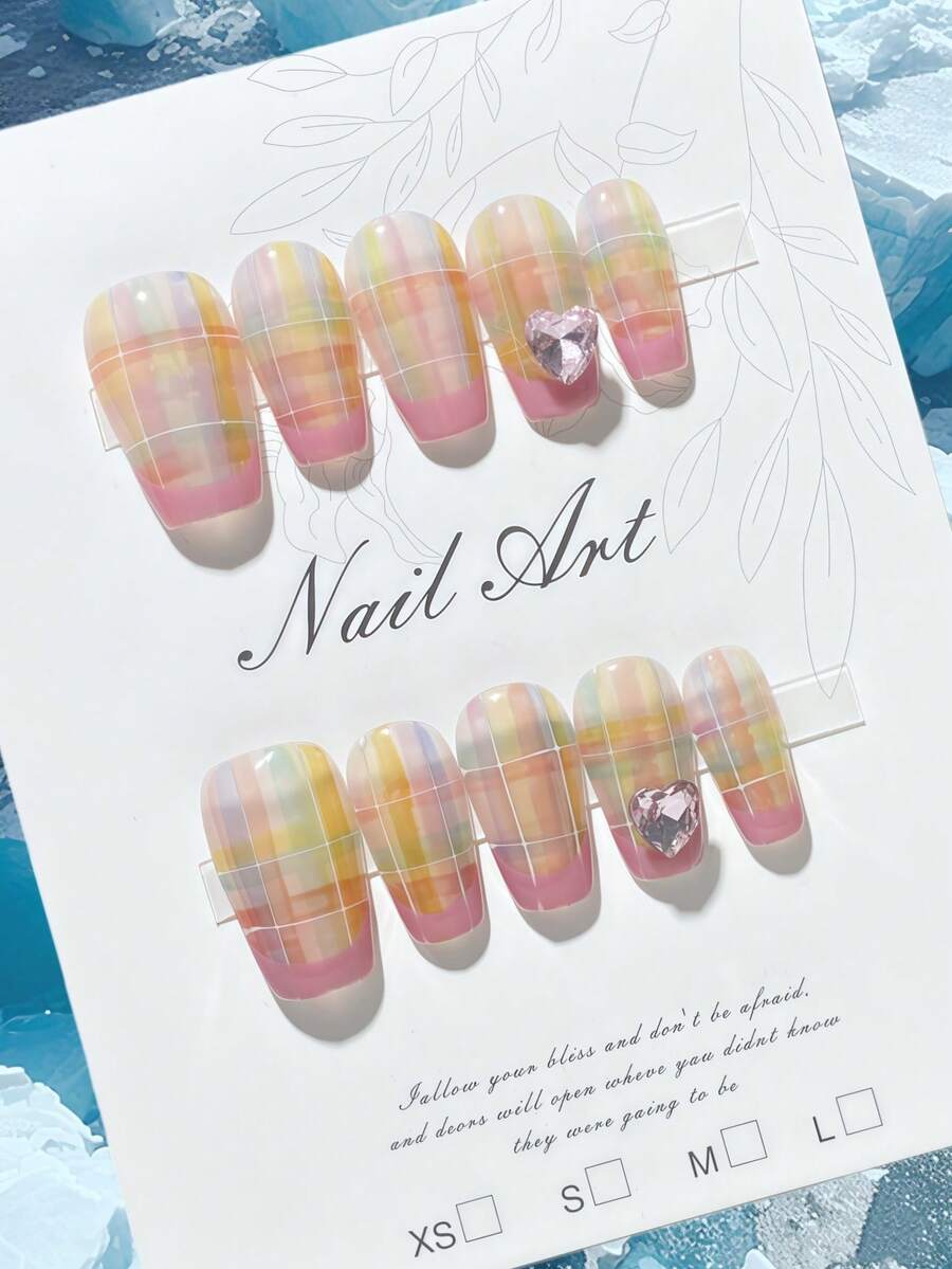 1 pieza de arte de uñas de aplicación manual, colores arcoíris, patrón a cuadros, decoración con cristales en forma de corazón, uñas cortas, uñas cuadradas, uñas para el Día de San Valentín, alta calidad, reutilizable, apto para uso diario y días festivos. Suministros para uñas - Multicolor - Ver 1