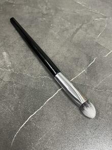 1支三角遮瑕刷，适用于遮盖痘痘、黑眼圈、泪沟、提亮和细节修饰，迷你斜角平头歌舞伎鼻部轮廓刷，可用于遮瑕、晕染、定妆、抛光，搭配粉底液、膏状化妆品使用，专业小型粉底刷 - 黑色 - 查看 10