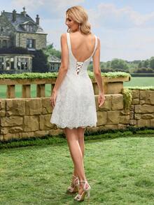 复洛克白色蕾丝伴娘礼服，短款派对礼服，适合婚礼季、新娘送礼会、春季新娘礼物 - 白色 - 查看 4