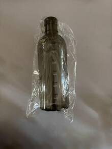 1个塑料水瓶，便携式防漏运动水瓶，非常适合健身、跑步和户外活动。宽口设计方便清洗和加冰，助您全天保持水分充足。适用于家庭、办公室、学校和旅行。 - 彩色 - 查看 8