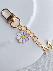 金色A-Z时尚字母钥匙扣，配可爱雏菊吊坠 - 个性化字母钥匙圈，时尚包包挂饰，手工波西米亚风礼物，男女皆宜，是生日、毕业、结婚礼物、背包和车钥匙装饰、友谊日礼物、装饰钥匙扣、情人节礼物、近期节日礼物的理想之选，也适合送给家人、朋友、同事和同学。 - 彩色 - 查看 12