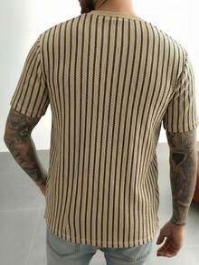 Camiseta de manga corta a rayas versátil y de moda de verano para hombres GRDR - Caqui - Ver 2