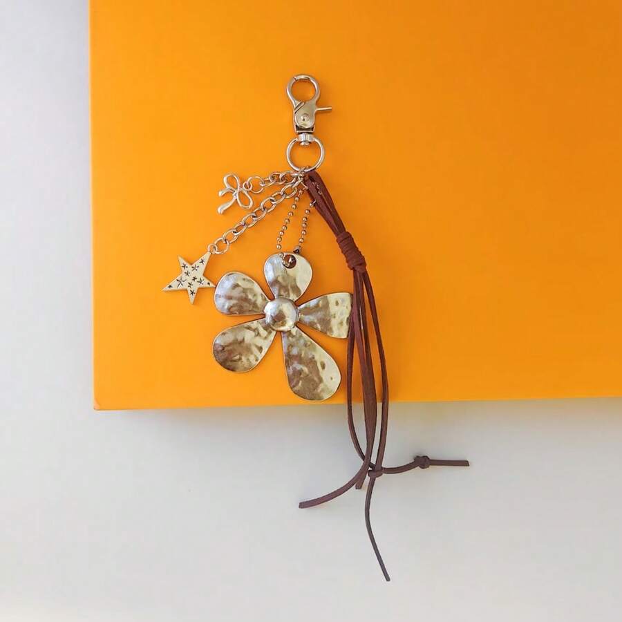 Bohemian Large Metal Flower Tassel Keychain, Minimalist Streetwear Style Bag/Waist Metal Pendant - Metal Sunflower - View 1