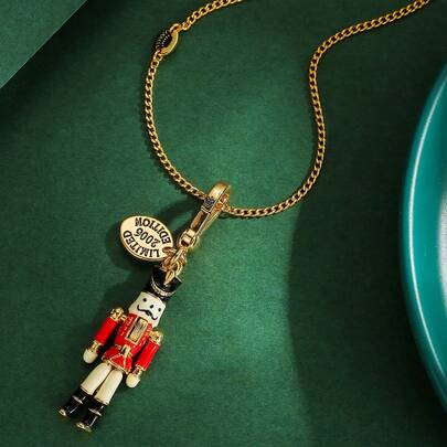 1件时尚可爱3D胡桃夹子士兵吊坠项链，手工绘制精细可动机器人挂件，适合女性佩戴