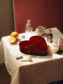 Gucci Ancora Red Valentine's Day Limited Heart-Shaped Gift Box & Gift Bag, Luxury Makeup Packaging Set For Lipstick, Perfume, Compact Powder And Other Cosmetics, Romantic Holiday Gift Box For Valentine's Day, Birthday, Special Occasions - Red - View 2