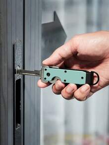 MIYIN Minimalist Keychain Key Holder - Compact Metal Key Organizer With Screwdriver Carbon Fiber Pattern Unisex Black Key Clip Anti-Scratch Surface Cool And Innovative Keychain For Men Mini Wallet Small Wallet Wallet Keychain - Green - View 9