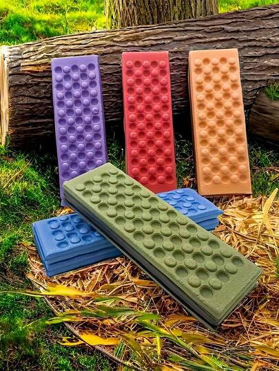 Outdoor Foldable Foam Cushion Portable Camping Seat Pad Waterproof Moistureproof Camping Seat Cushion Suitable For Men Women Outdoor Sports Traveling Camping Hiking Fishing Picnic Outdoor Camping Essential Accessories