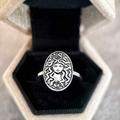 1 قطعة خاتم بشكل بيضاوي مزين برأس ميدوزا بطراز عتيق، مناسب للحفلات والمهرجانات الموسيقية والعطلات والاستخدام اليومي. هدية مجوهرات لمناسبات الذكرى والأعياد وعيد الأم. خاتم نسائي أنيق وفريد