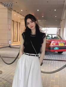 [Y6Y] Women's Black Crew Neck Knit Sleeveless Vest, Fashionable High-End Hooded Sleeve Top, Suitable For Spring/Summer Wear - Black - View 7
