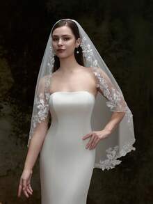 1pc Handmade Embroidered Lace Bridal Veil, Vintage Lace Veil Accessory For Wedding, 1m Long Veil With Hair Comb - Beige - View 3