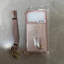 OUKNOEO 时尚斜挎包和仿皮手机壳，兼容 17 Air、16e、15、14、13、12、11 Pro、XS Max、7、8 Plus、XR、SE 以及 Galaxy S25 Edge、S24、S23、S22 Ultra Plus、A13、A14、A15、A16、A35、A36、A53、A54、A55、A56、Z Fold 7 FE、6、5、4