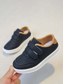 1双男女通用简约低帮运动鞋，软底防滑休闲童鞋，时尚百搭学生跑步鞋，适合所有季节 - 黑色 - 查看 7