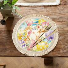 1/4/6 piezas Colección de Pascua, Conejos de color marrón claro dispersos entre huevos de Pascua de colores, rodeados de flores silvestres vibrantes y suave hierba verde, Posavasos/Mantel individual con estampado de lino y borlas - Multicolor - Ver 3