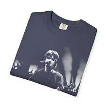 Camiseta de colores cómodos con foto del concierto de homenaje de DJO Joe Keery - Blanco y negro(no personalizable) - Ver 8