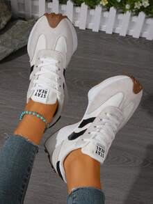 2026新款秋季女士休闲运动鞋，厚底多功能学生轻便防滑小白跑鞋 - 白色 - 查看 6