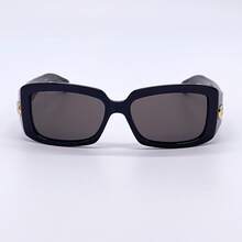 Gucci 黑色镜框金色GG标志女士太阳镜，夏季海滩风 - 黑色 - 查看 5