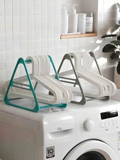 免钻孔三角形挂架 - 耐用PP材质，多用途家居/阳台收纳，衣物整理，紧凑设计，适合小空间，无需钻孔 | 三角形 | 塑料材质，垂直置物架