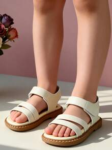 2026春夏幼儿鞋（3-12岁），限量版软底学步鞋，PU材质，双前绑带及魔术贴踝带，复古棕色缝线鞋底，亲肤柔软内里，防滑柔韧橡胶鞋底，露趾双魔术贴设计，适合夏季日常穿着 - 白色 - 查看 2