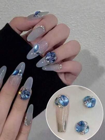 2pcs Super Shiny Navy Blue Square Rhinestone Nail Decorations, Navy Blue Crystal Multi-Faceted Cut, Paired With Crushed Diamonds, High-Quality Alloy, Handmade Rhinestone Stacking, Nail Art Supplies, Y2K, Suitable For DIY Nail Design Decoration Components For Home And Salon Use