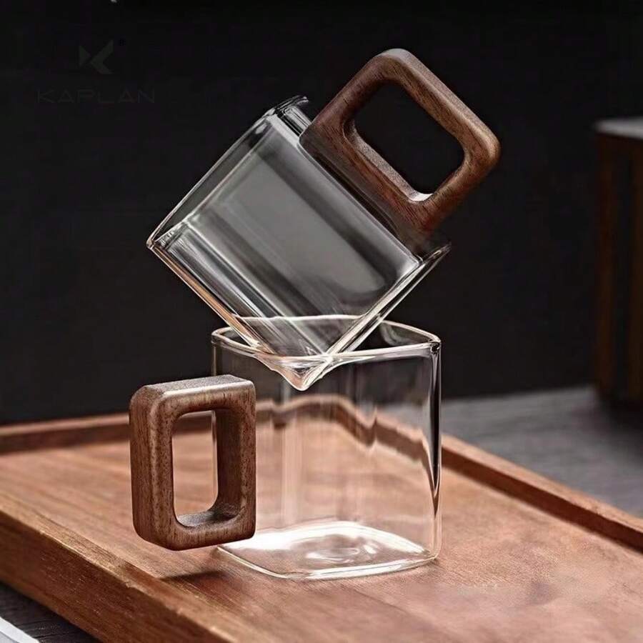 家用方形把手茶杯，高硼硅玻璃材质，胡桃木把手，方形小茶杯，耐热，品茶专用，单层杯