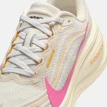 Women's Nike Vapormax Plus Running Shoes, Low-Top IQ1154-161 - Yellow - View 10