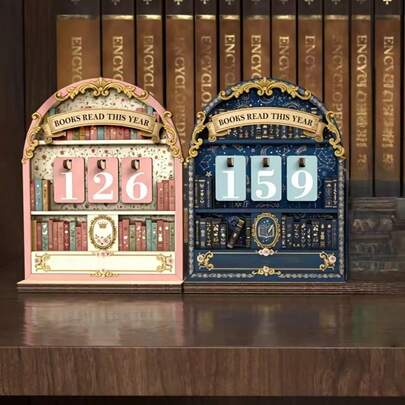 Wooden Decorative Ornament, A Countdown/Counting Item Shaped Like A Vintage-Style Mini Bookshelf, Used To Record "Books Read This Year" With Interchangeable Number Cards, Adorned With Patterned & Metallic Details, And It's A Decorative & Functional Desktop Decor.