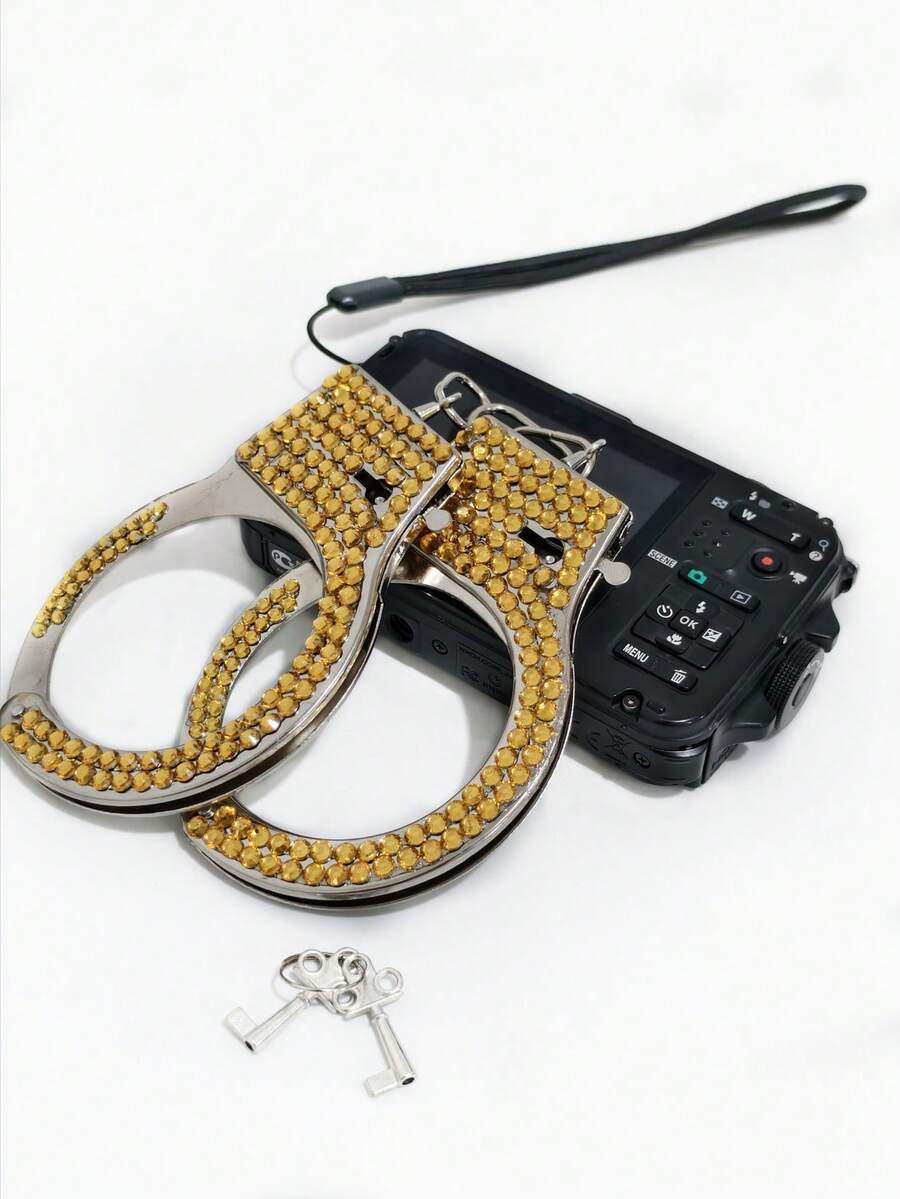1pc Gold Diamond Handcuff, Inner Diameter Less Than 5cm (Note: Due To The Manual Diamond Setting Process, There May Be Some Glue Overflow On The Surface, Which Is Unrelated To The Product Quality. If This Concerns You, Please Do Not Place An Order. Thank You) - Multicolor - View 1