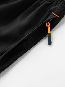 1pc Men's Casual Reflective Striped Printed Straight Leg Shorts, Suitable For Sports, Outdoor, Running, Spring/Summer - Black - View 7