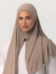 1pc Instant Jersey Hijab Made By Soft, Breathable, And Anti-Pilling Fabric. Tie-On Hijab. Suitable For Year-Round Use And Daily Wear By Muslims. - Khaki - View 2