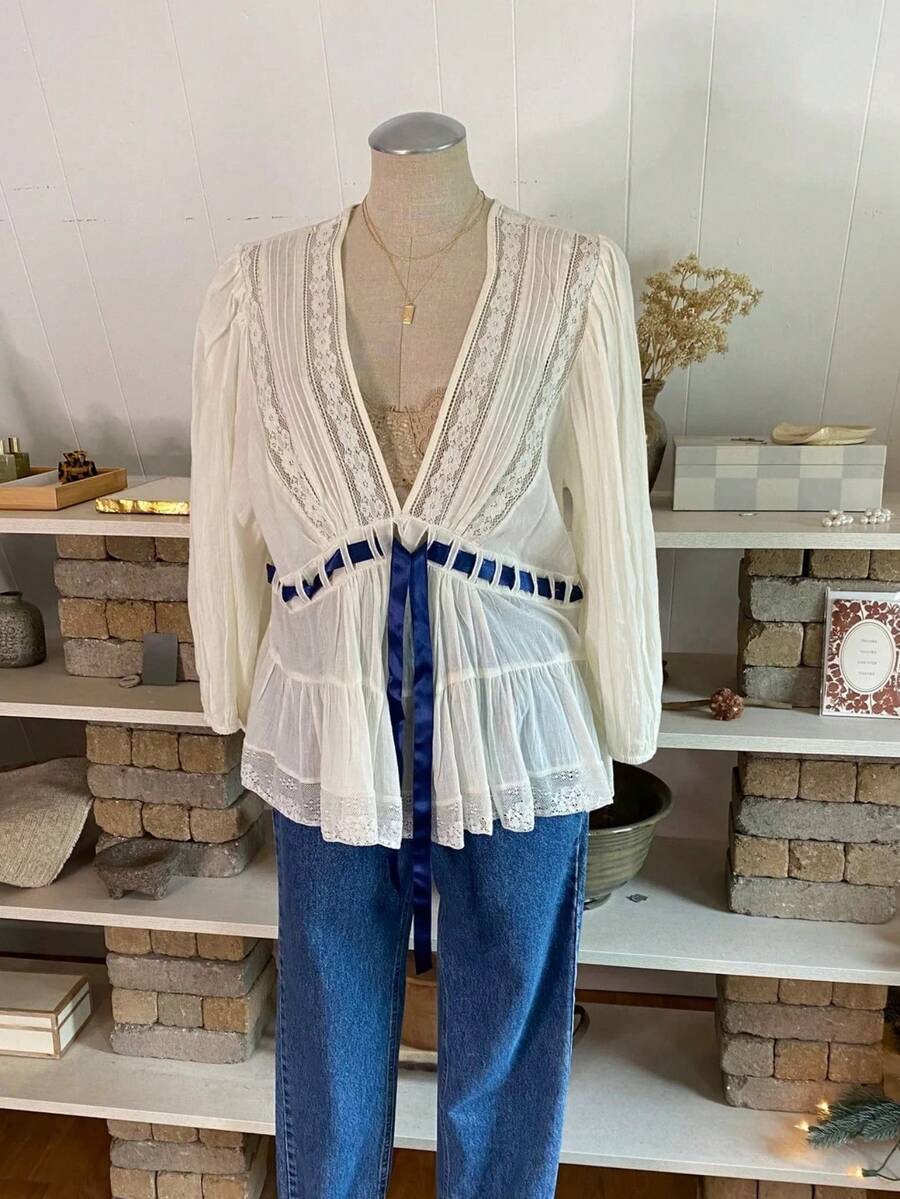 Women Bow Tie Front Lace Tops White Ruffle Trim Low Cut V-Neck  Blouse Y2k Sheer Lantern Sleeves  Button Tshirts Elegant Boho Women Clothing - 白色 - 查看 1