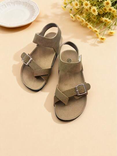 1 Pair Of Girls' Sandals With Frosted Texture And Hollow-Out Design, Open-Toe Design, Flat And Anti-Slip, Suitable For Outdoor Play And Summer Street Wear