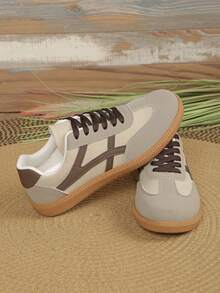 Giày thể thao phối màu - Giày thể thao thường ngày phối màu - Buộc dây, nhẹ, mỏng. Đế mềm - Đi bộ, trượt patin, mặc hàng ngày - Dành cho nữ - Thoải mái, thời trang, đa năng - Bước vào phong cách và sự thoải mái - Màu be - Xem 3