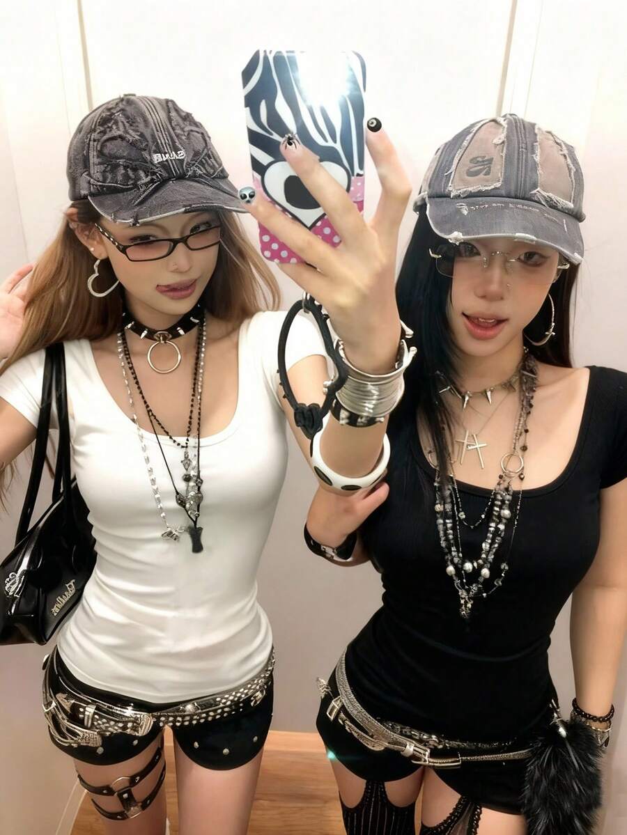 两件装女士U领短袖T恤，美式夏季新款纯色休闲百搭时尚修身露脐上衣 - 白色+黑色 - 查看 1