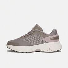 女士 WMNS JORDAN TRUNNER FLOW 休闲运动鞋，低帮运动鞋 IQ0701-006 - 米棕色 - 查看 1
